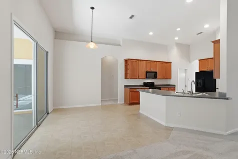 3933 Victoria Lakes Drive S Jacksonville FL 32226