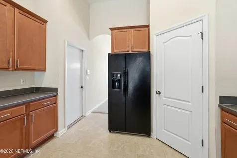 3933 Victoria Lakes Drive S Jacksonville FL 32226