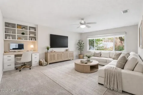 3933 Victoria Lakes Drive S Jacksonville FL 32226