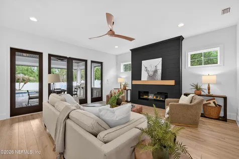 28 Woodbay Court St. Johns FL 32259