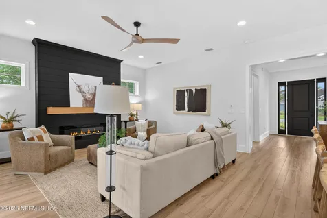 28 Woodbay Court St. Johns FL 32259