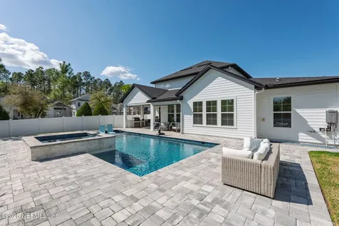 28 Woodbay Court St. Johns FL 32259