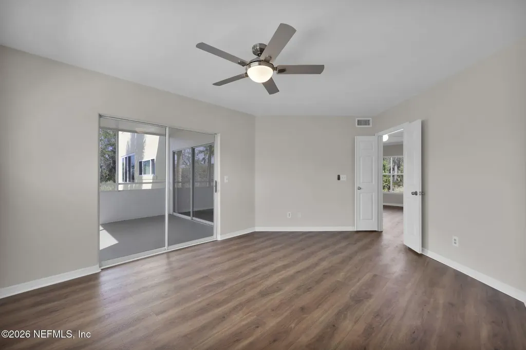 1800 The Greens Way Jacksonville Beach FL 32250