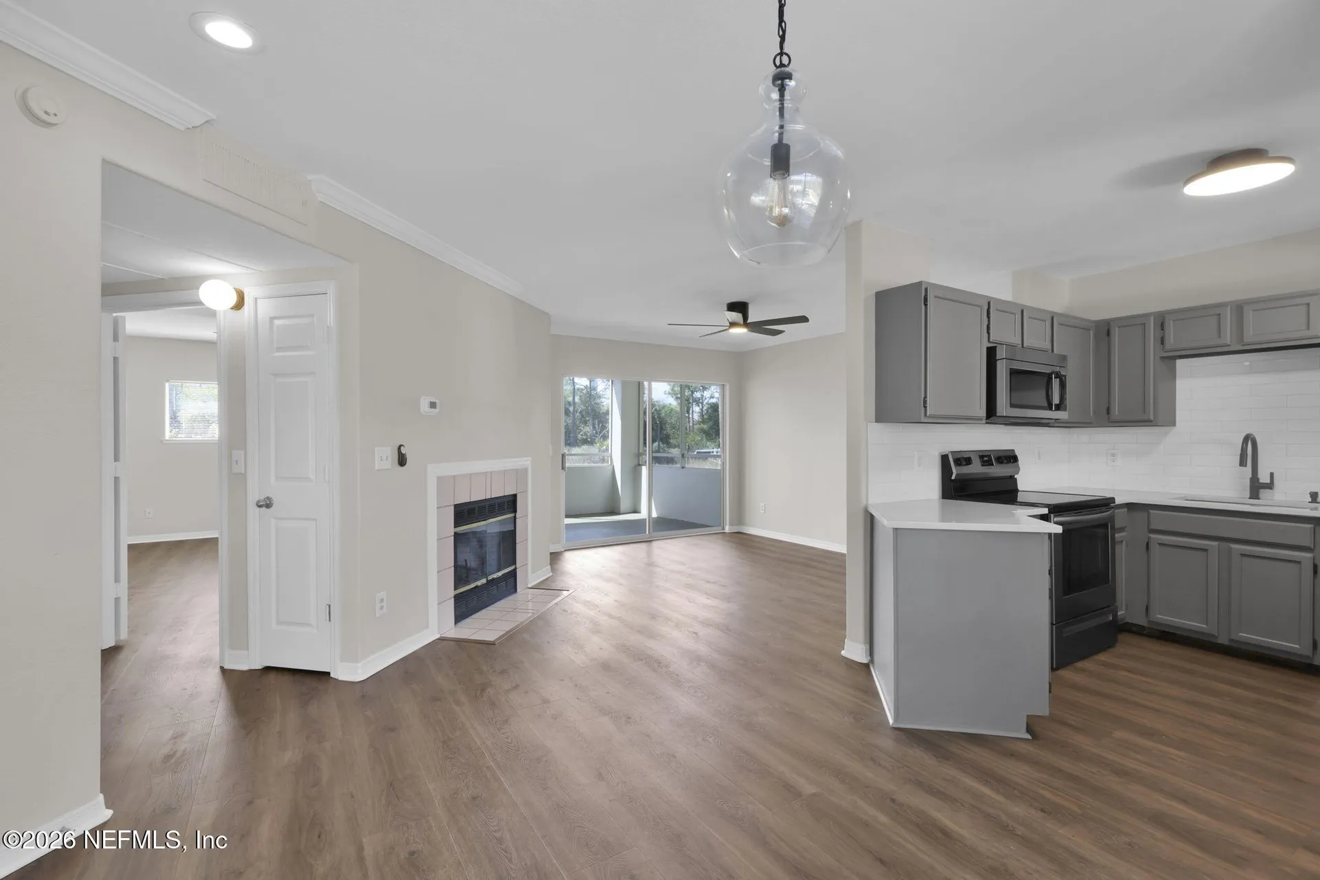 1800 The Greens Way Jacksonville Beach FL 32250
