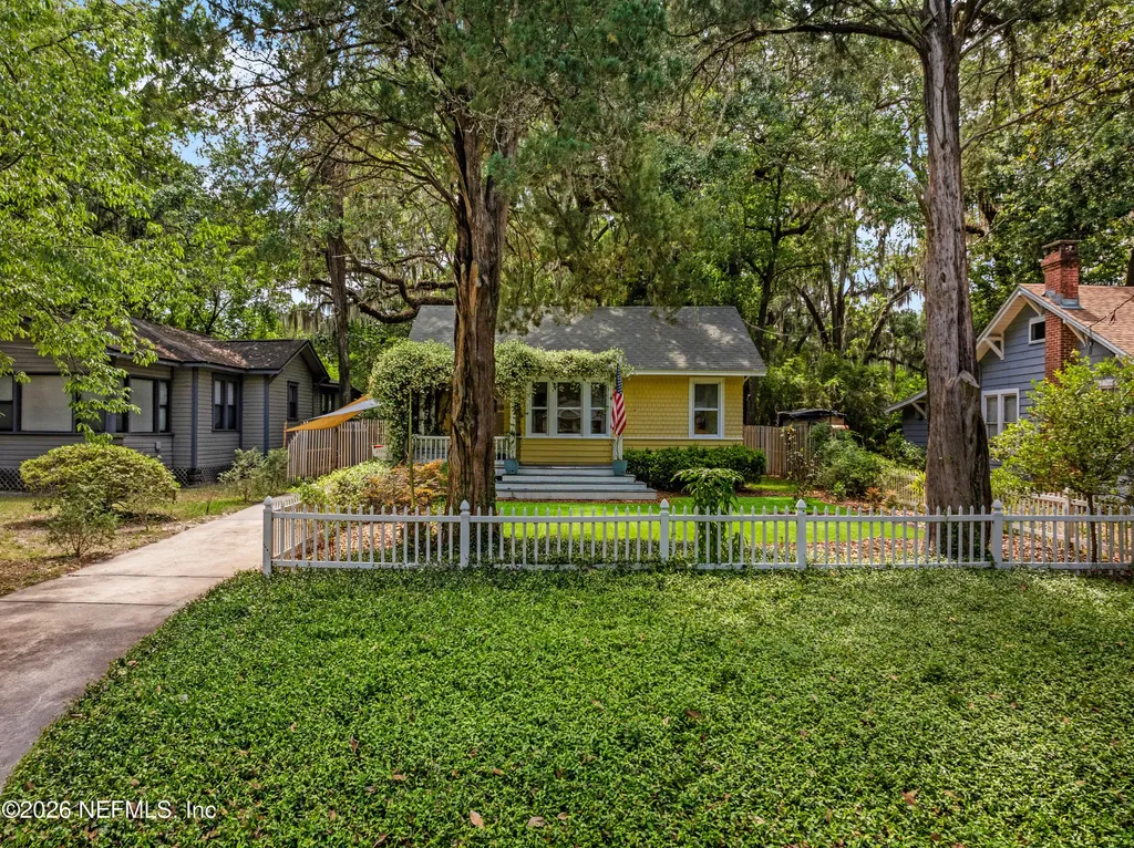 2720 Apache Avenue Jacksonville FL 32210