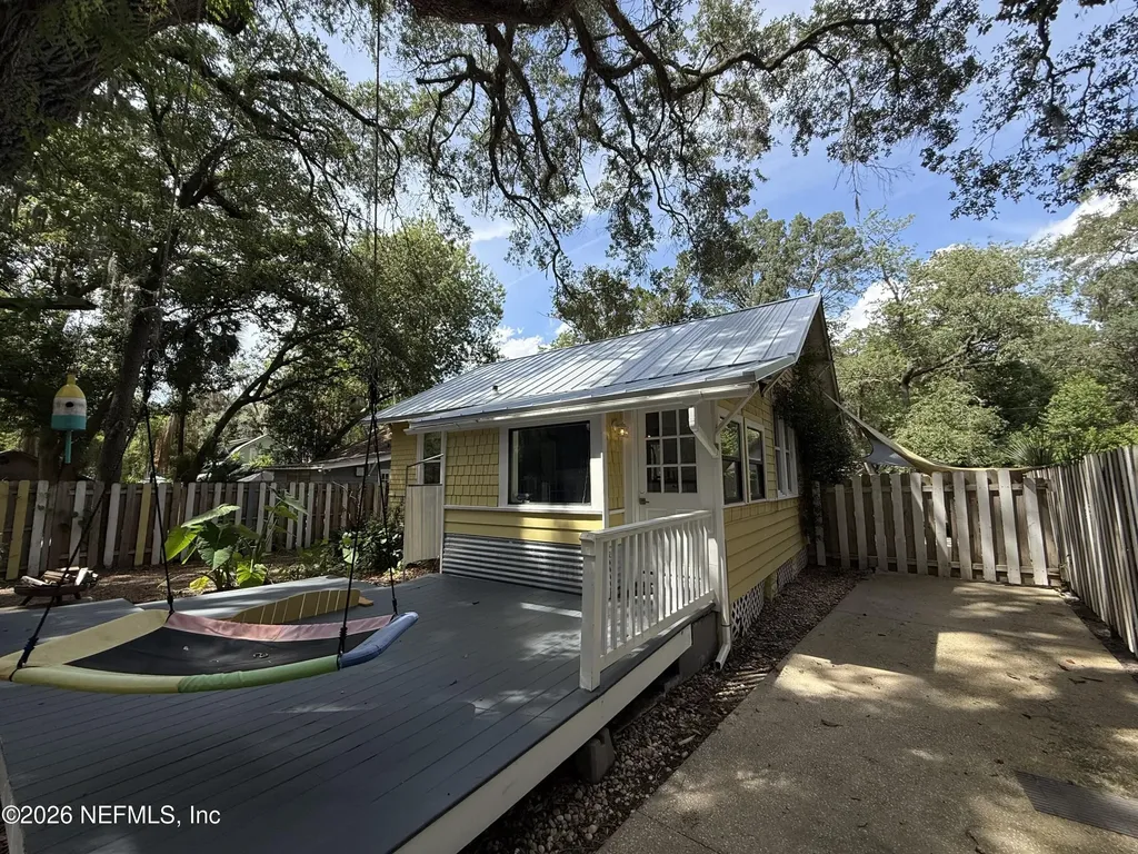 2720 Apache Avenue Jacksonville FL 32210