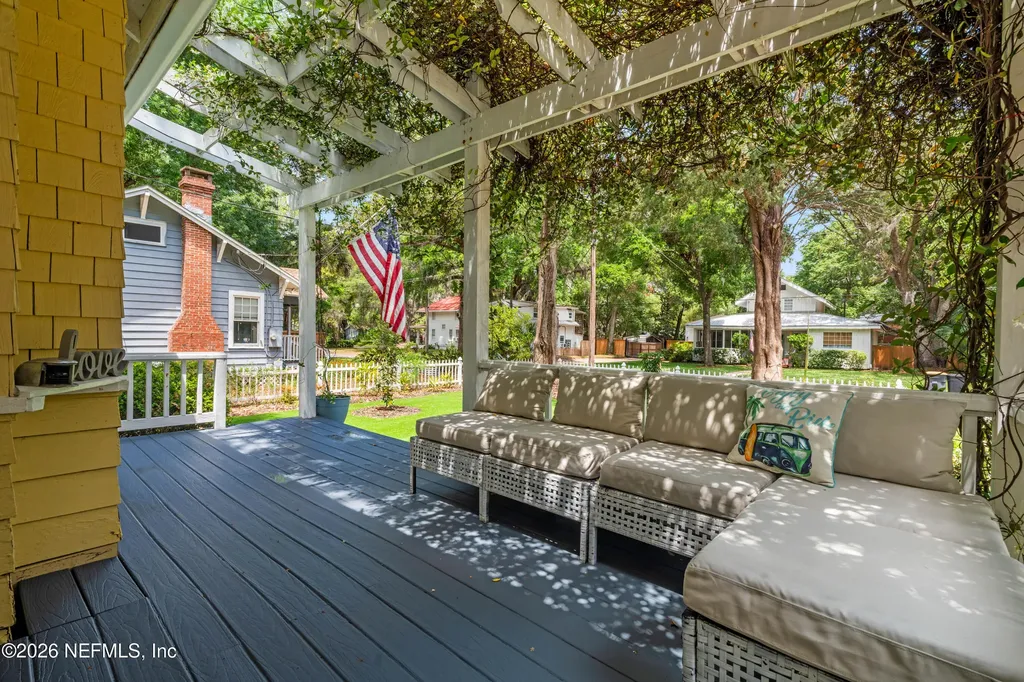 2720 Apache Avenue Jacksonville FL 32210