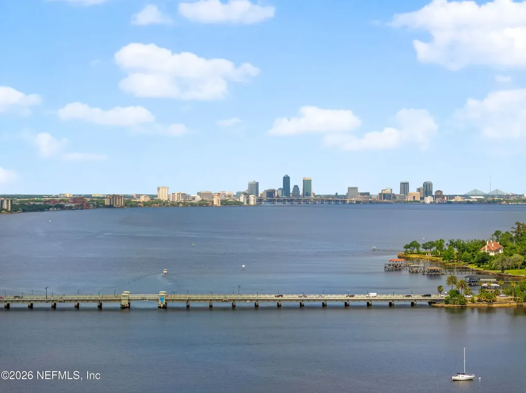 2720 Apache Avenue Jacksonville FL 32210