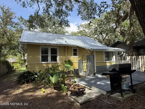 2720 Apache Avenue Jacksonville FL 32210