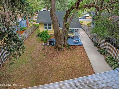 2720 Apache Avenue Jacksonville FL 32210