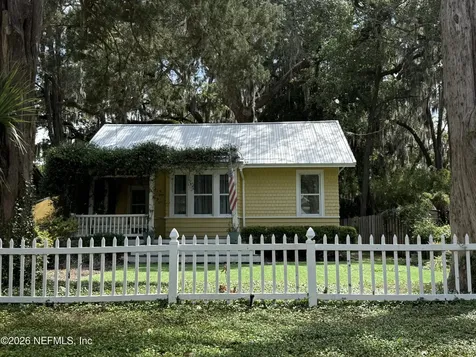 2720 Apache Avenue Jacksonville FL 32210
