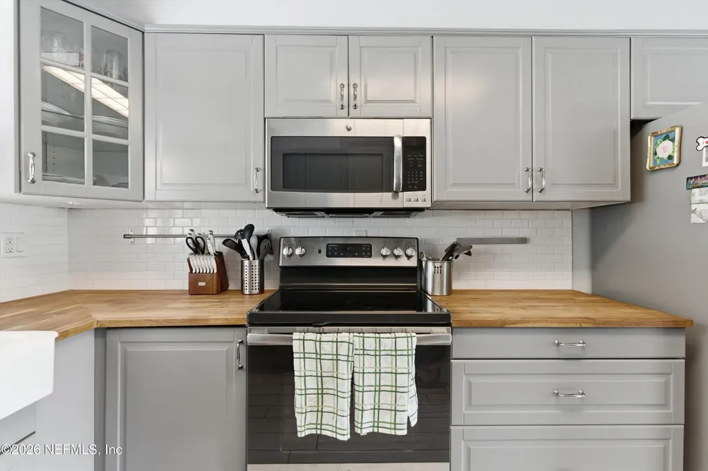 2438 Buttonwood Drive Jacksonville FL 32216