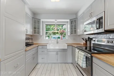 2438 Buttonwood Drive Jacksonville FL 32216