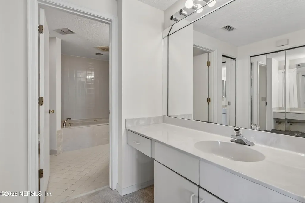 2099 Winterbourne E Orange Park FL 32073