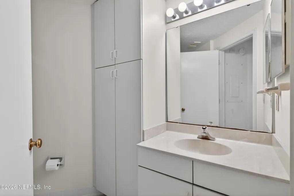 2099 Winterbourne E Orange Park FL 32073