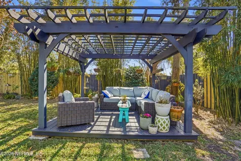 926 6th Avenue N Jacksonville Beach FL 32250