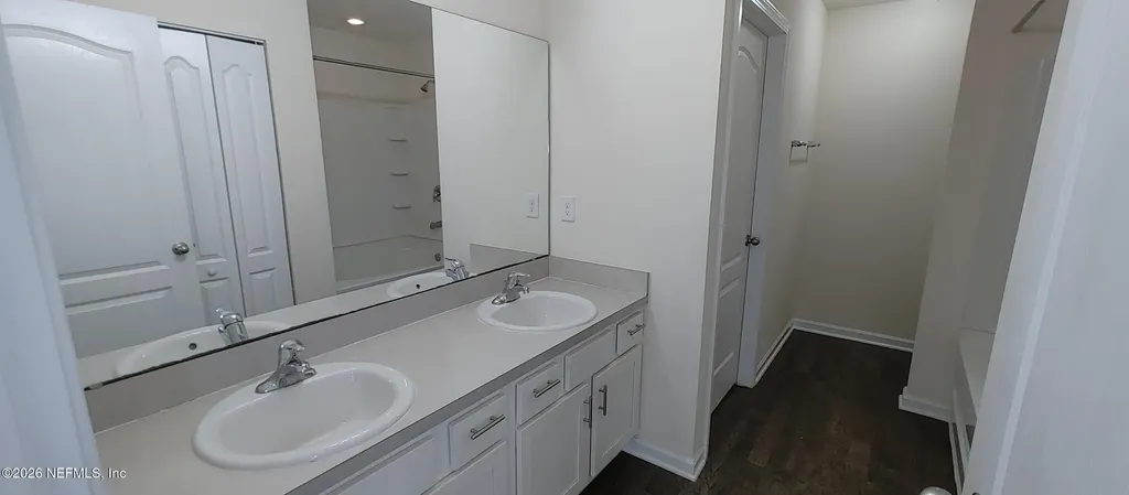 8279 Meadow Walk Lane Jacksonville FL 32256