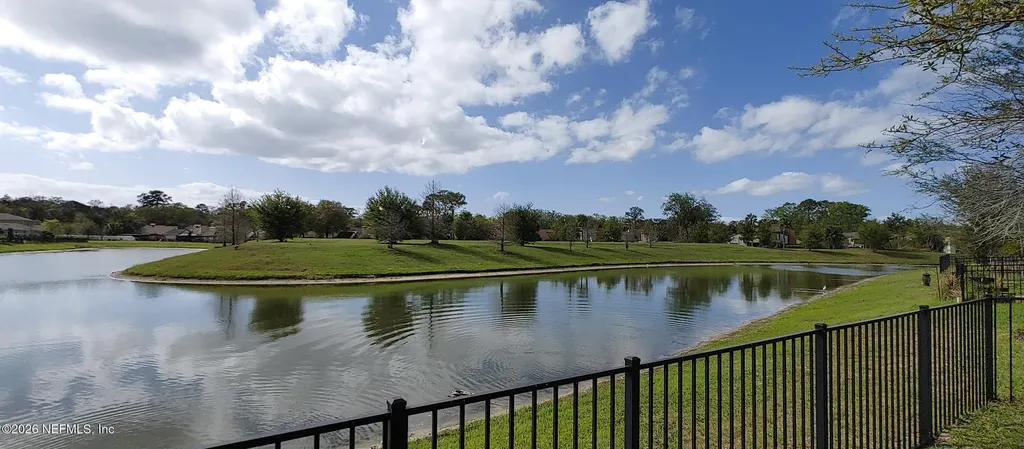 8279 Meadow Walk Lane Jacksonville FL 32256