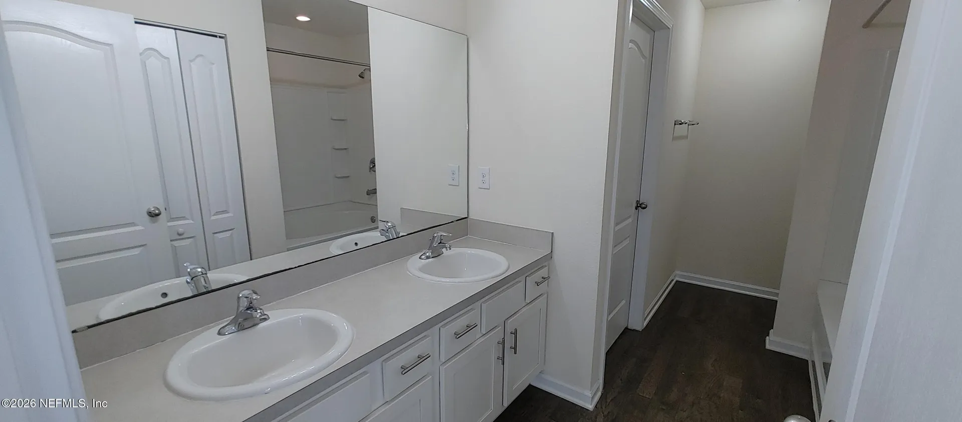 8279 Meadow Walk Lane Jacksonville FL 32256