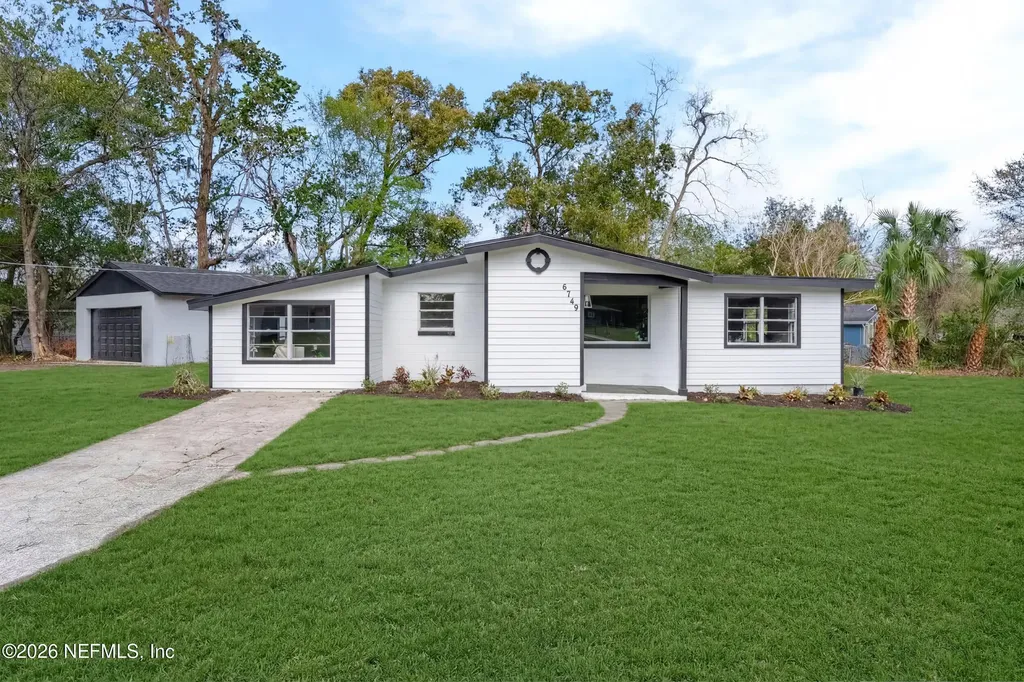 6749 Mopsy Lane Jacksonville FL 32210