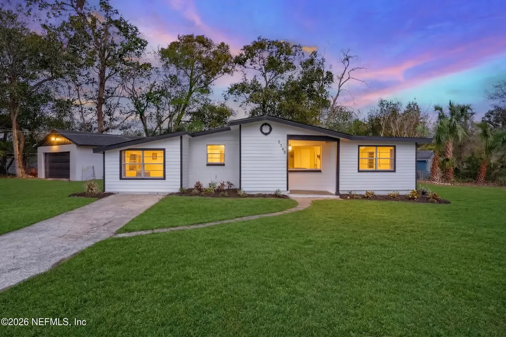 6749 Mopsy Lane Jacksonville FL 32210