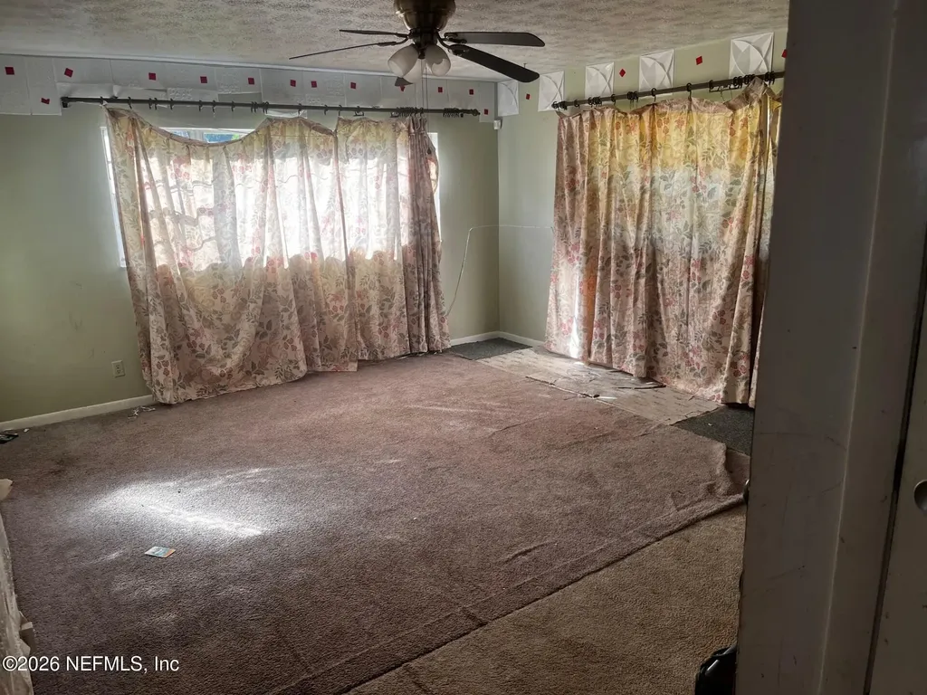 211 Saturn Lane N Orange Park FL 32073