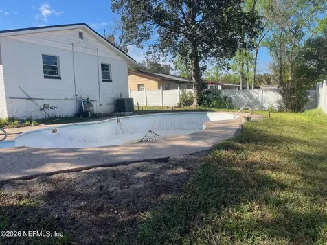 211 Saturn Lane N Orange Park FL 32073