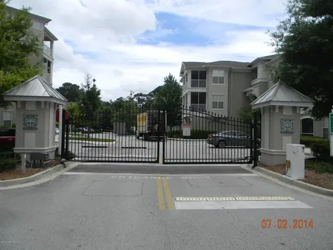 8290 Gate Parkway W Jacksonville FL 32216