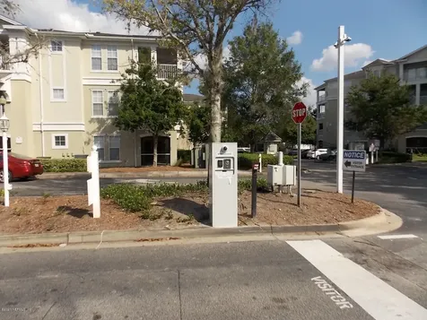 8290 Gate Parkway W Jacksonville FL 32216