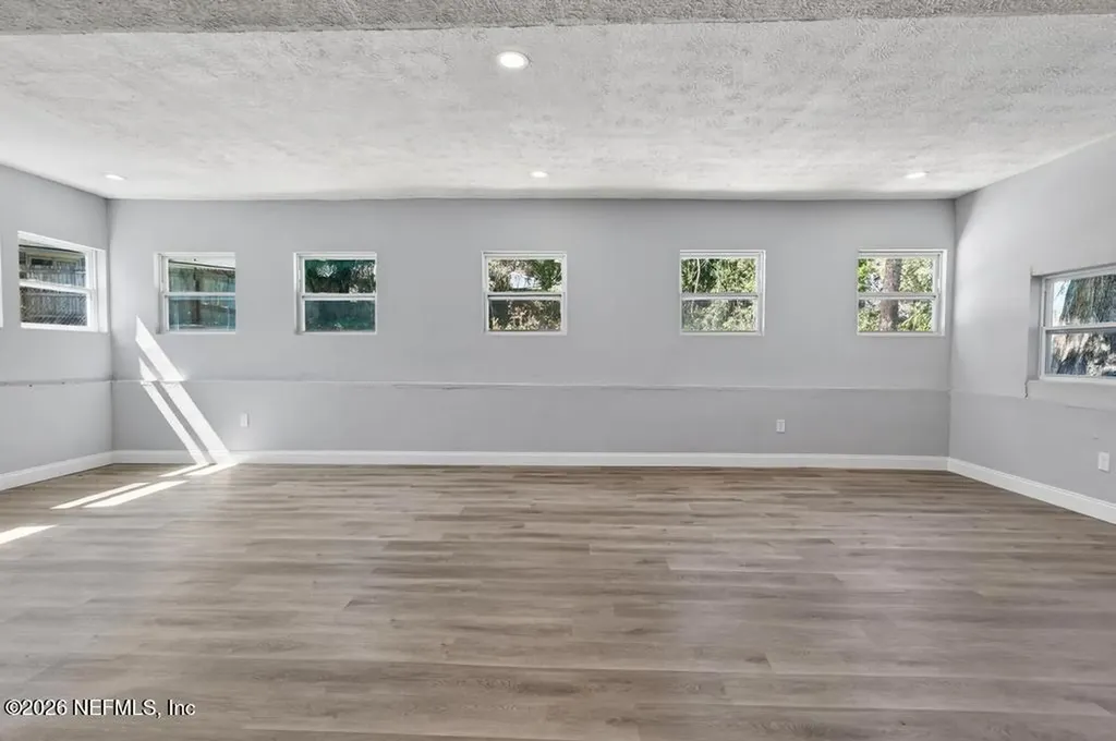 4040 Cove Saint Johns Road Jacksonville FL 32277