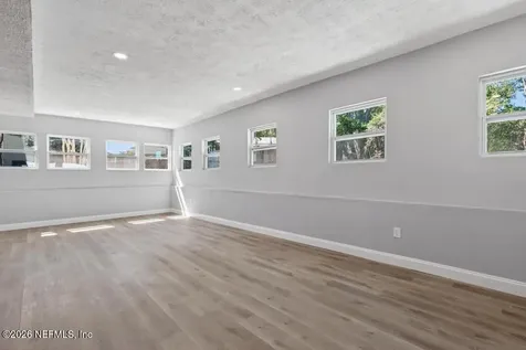 4040 Cove Saint Johns Road Jacksonville FL 32277