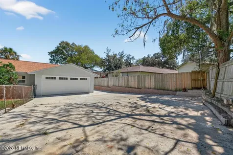 4040 Cove Saint Johns Road Jacksonville FL 32277