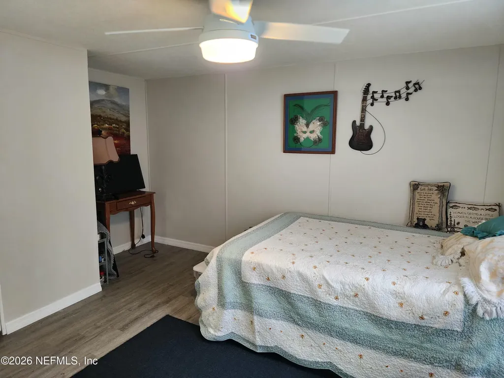 231 Lakeview Court Interlachen FL 32148