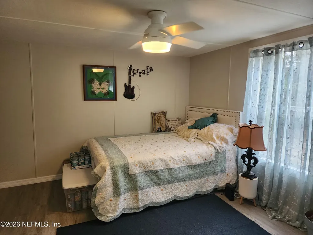 231 Lakeview Court Interlachen FL 32148