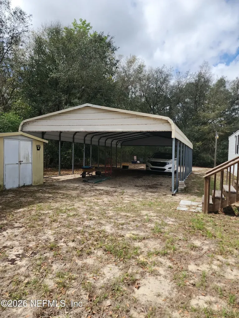 231 Lakeview Court Interlachen FL 32148