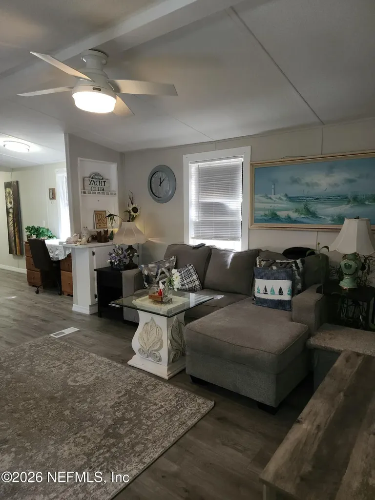 231 Lakeview Court Interlachen FL 32148