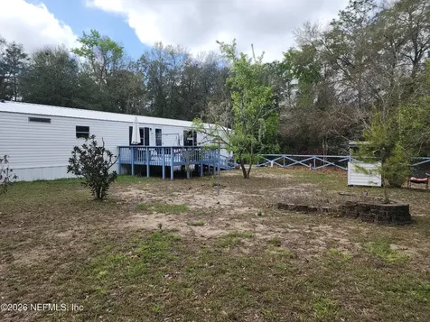 231 Lakeview Court Interlachen FL 32148