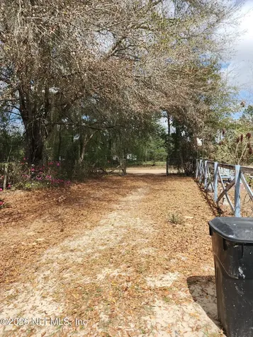 231 Lakeview Court Interlachen FL 32148