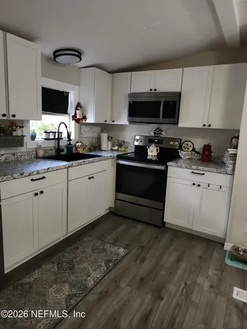 231 Lakeview Court Interlachen FL 32148