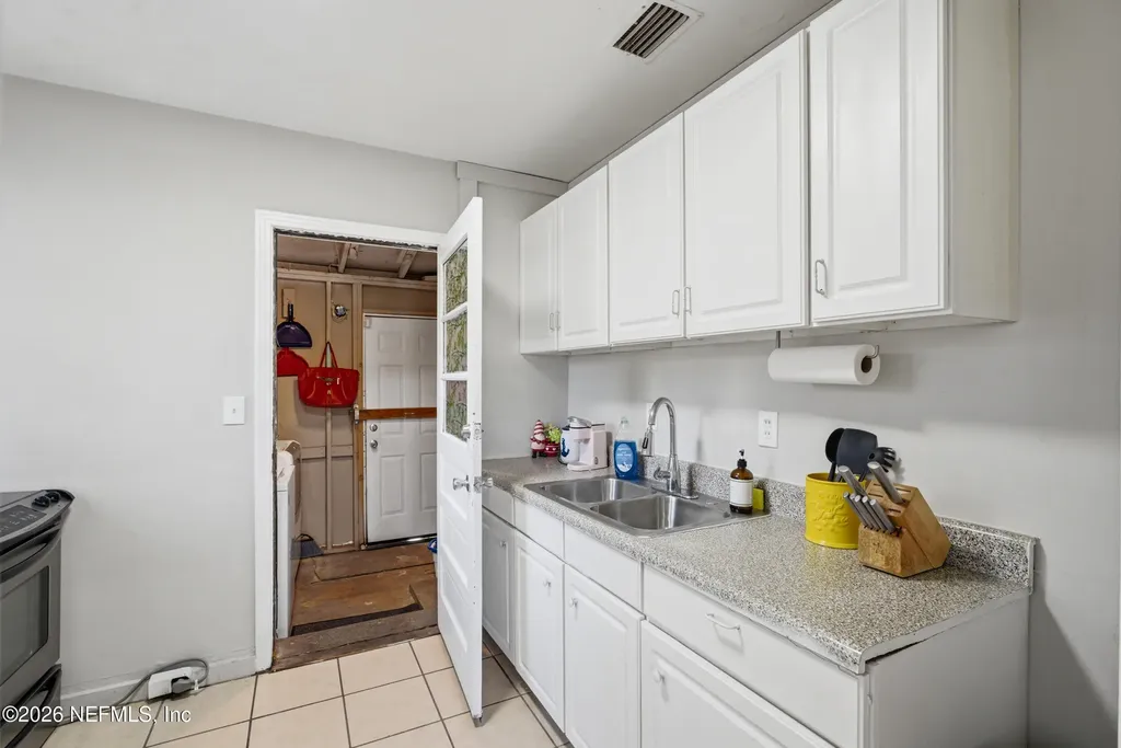 2916 W 11th Street Jacksonville FL 32254