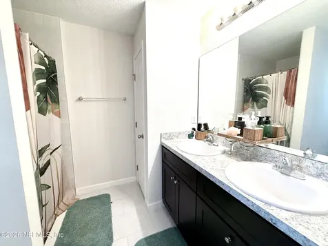 8840 Eaton Avenue Jacksonville FL 32211