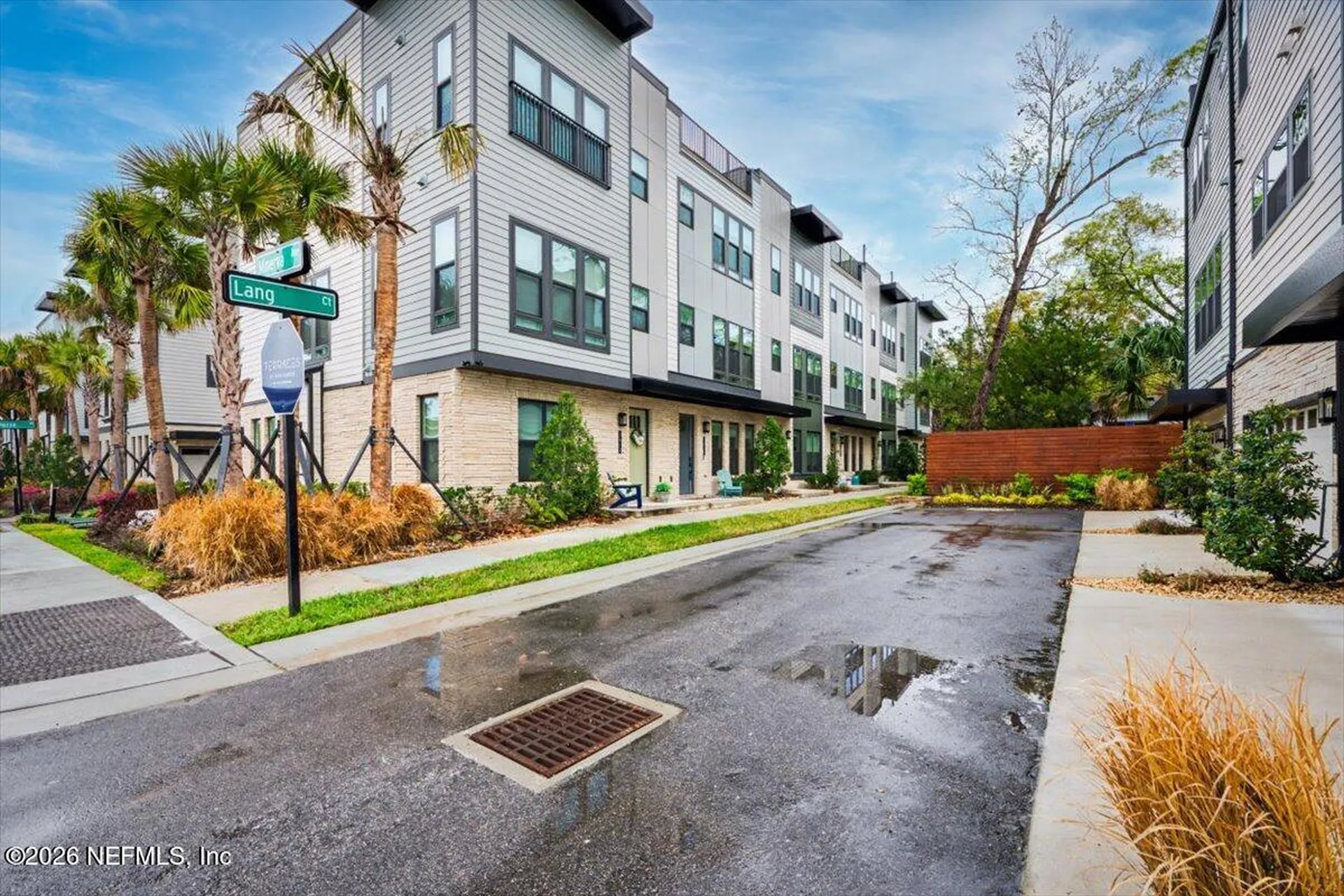 1616 Piazza Place Jacksonville FL 32207
