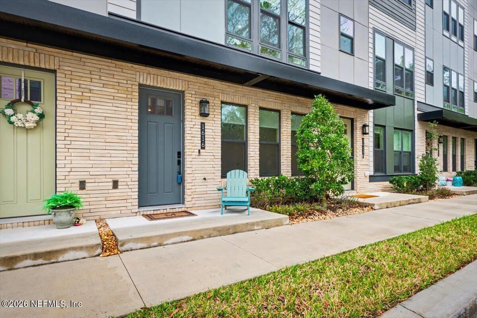 1616 Piazza Place Jacksonville FL 32207