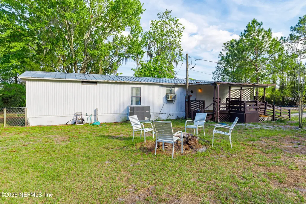 871 SE 71st Street Starke FL 32091