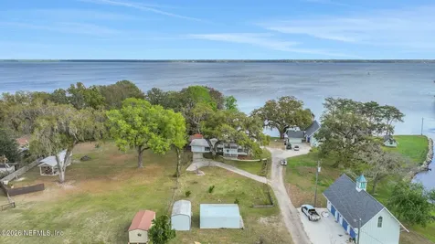3972 Clark Road Green Cove Springs FL 32043