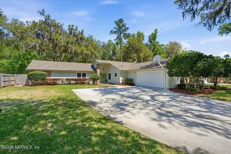 8233 Old Port Circle N Jacksonville FL 32216