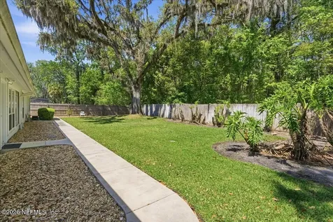 8233 Old Port Circle N Jacksonville FL 32216