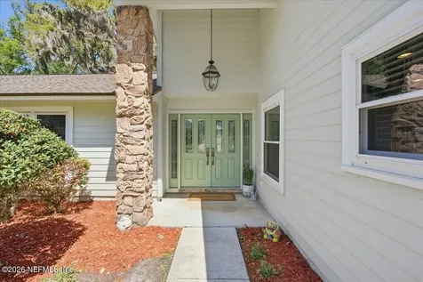 8233 Old Port Circle N Jacksonville FL 32216
