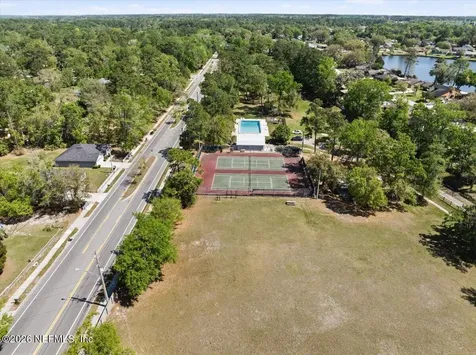 8233 Old Port Circle N Jacksonville FL 32216
