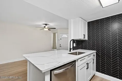 2866 Wonderwood Lane Jacksonville FL 32233